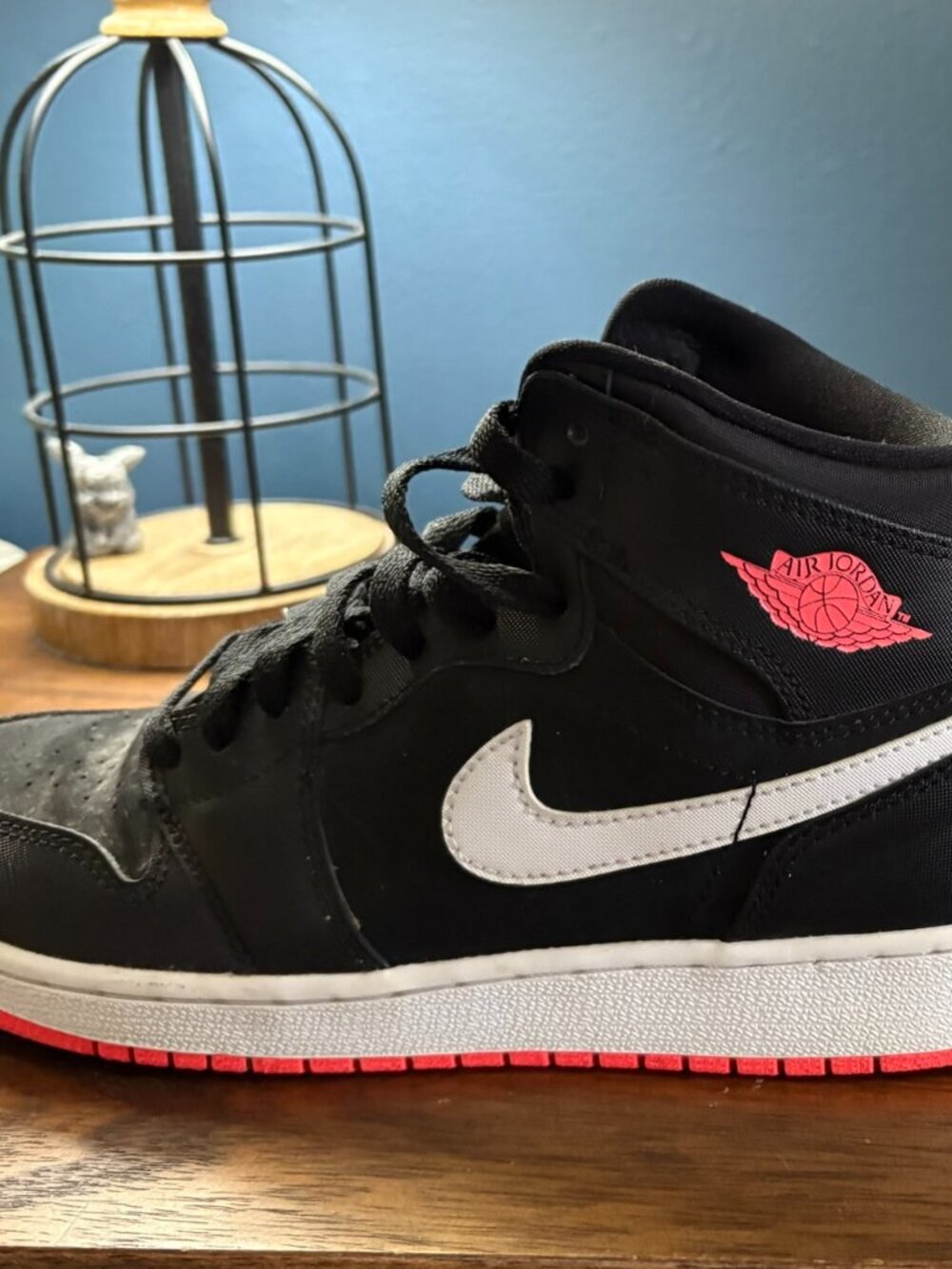 Air Jordan 1 Retro High 'Black Hot Lava'